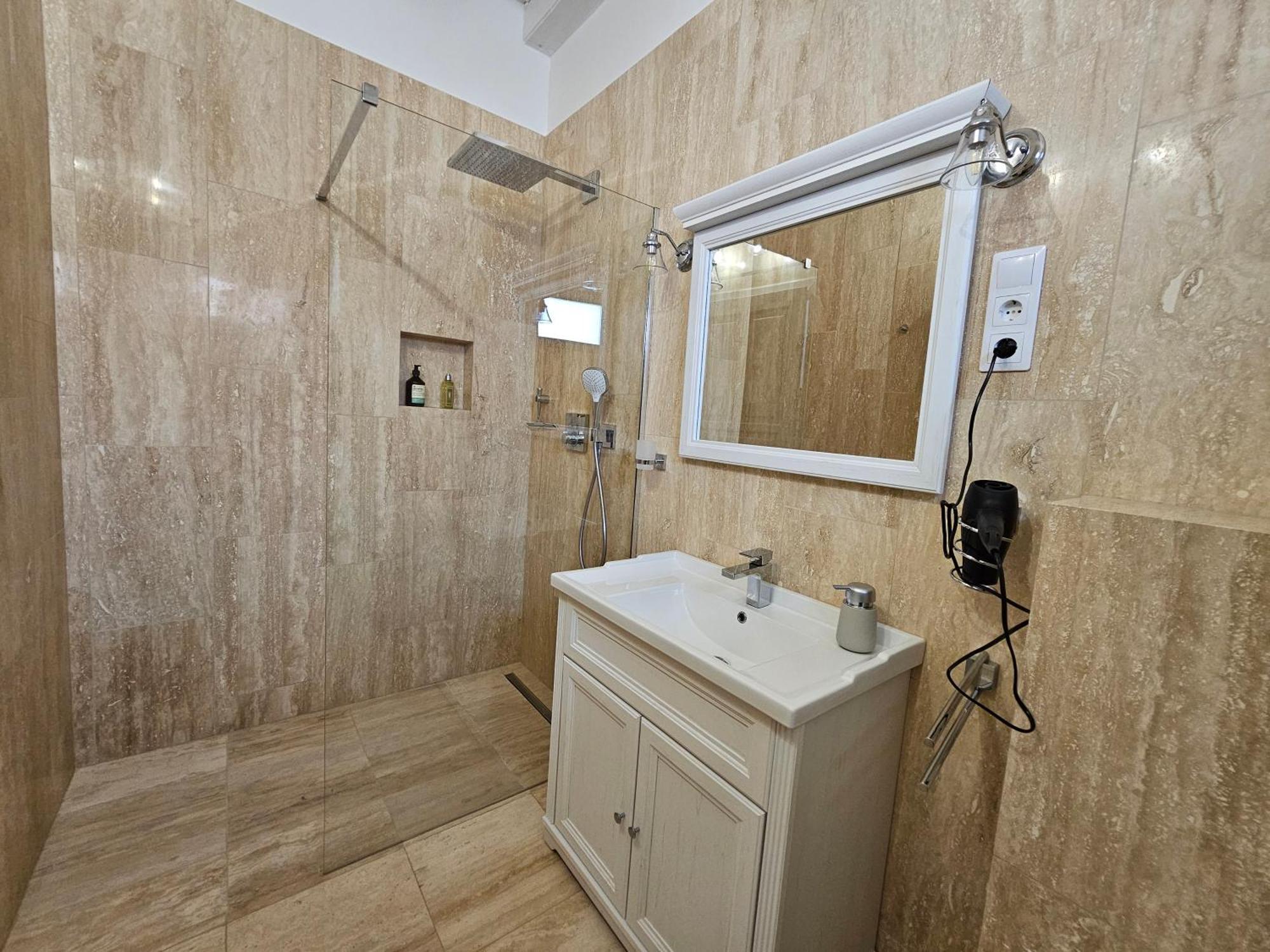 Koevirozsa Porta Апартаменти Mindszentkalla